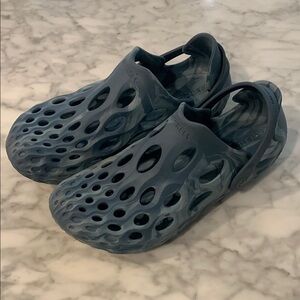 Merrell walking shoe Blue Slip-On Shoes, m7.5/w9